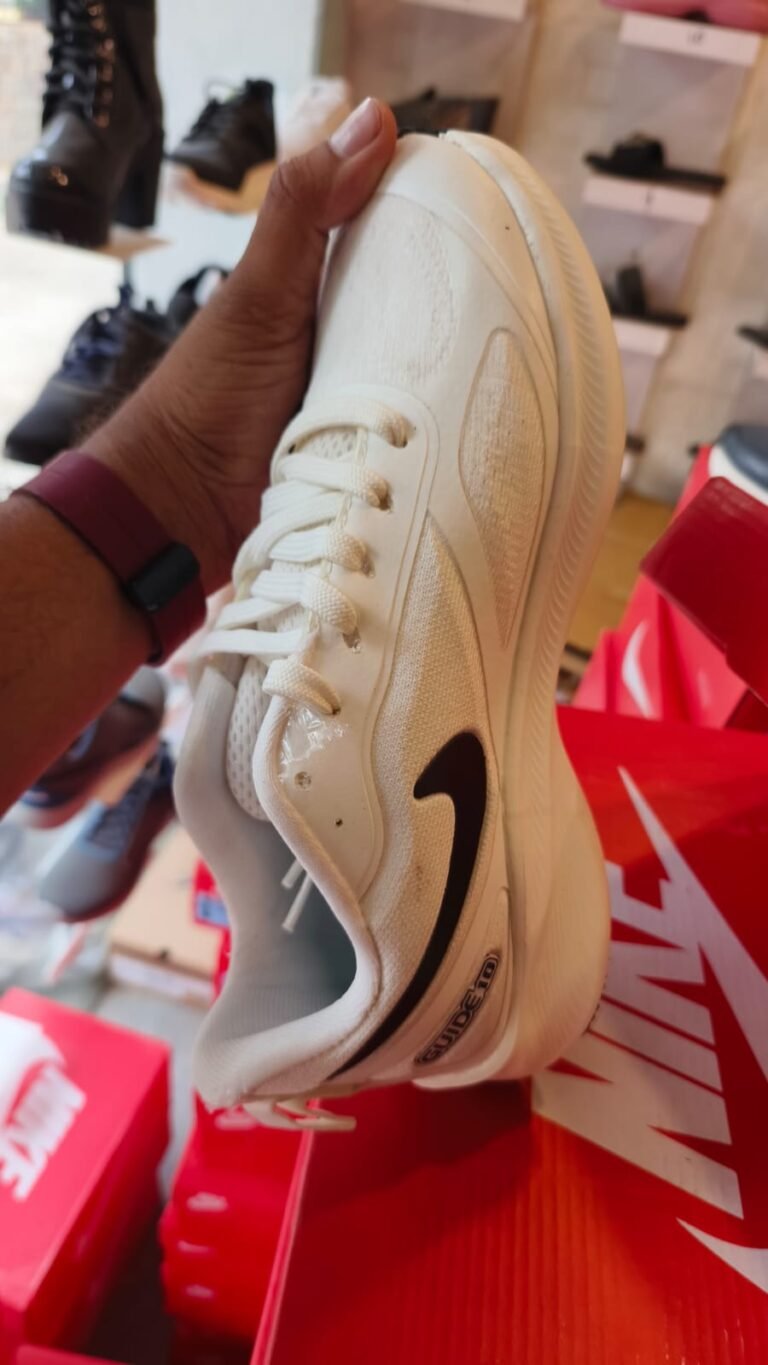 Men's Sports Shoe - Flow Advance - Fashions Shoe - Ideal for Gym & Running white