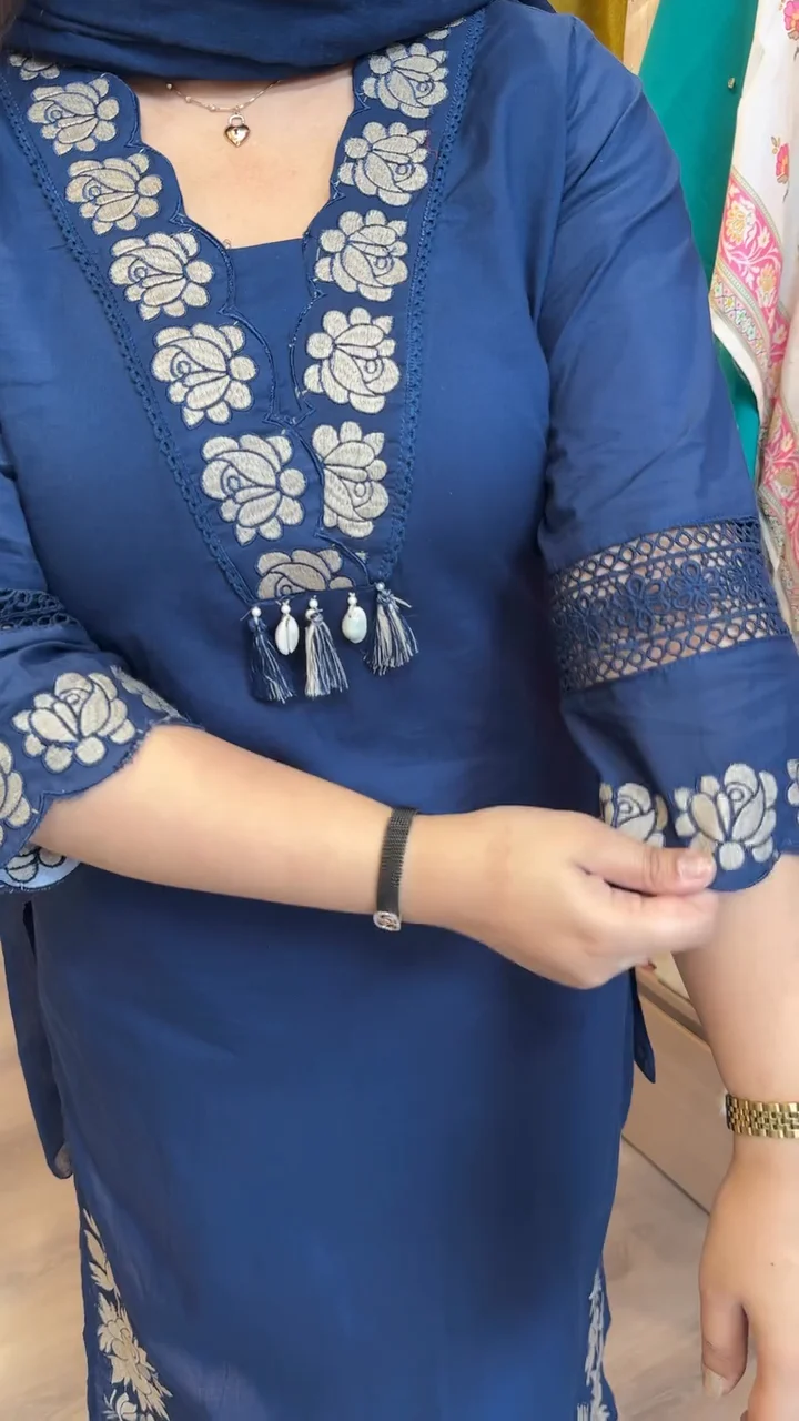 Alternative view of Women Dress Navy Blue Collection Ambotry Colletion