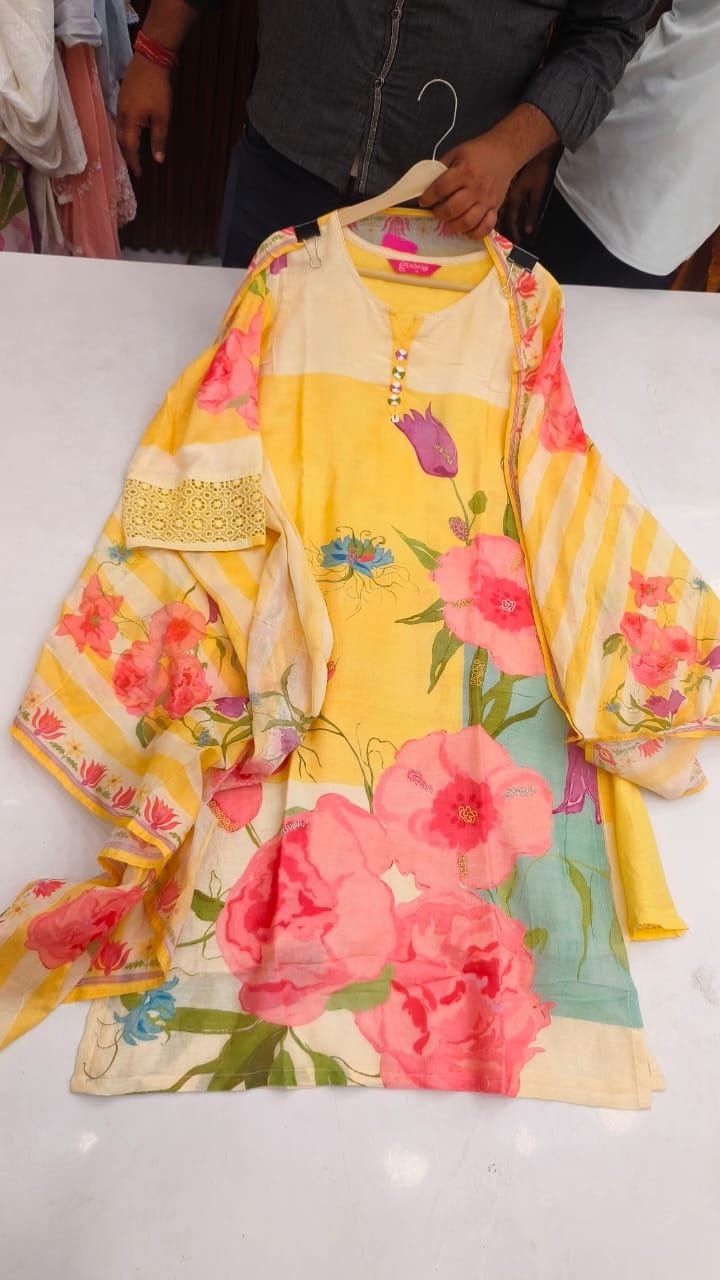 Alternative view of Women Dress Printed with Orna best